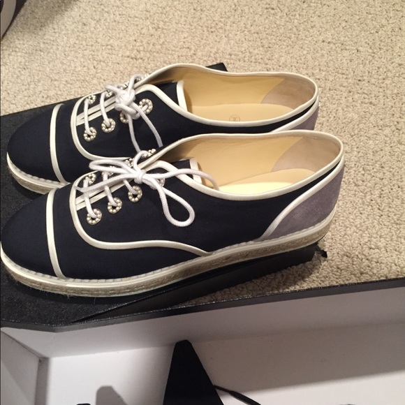 Chanel navy blue oxford pearls flat shoes - Picture 7 of 7
